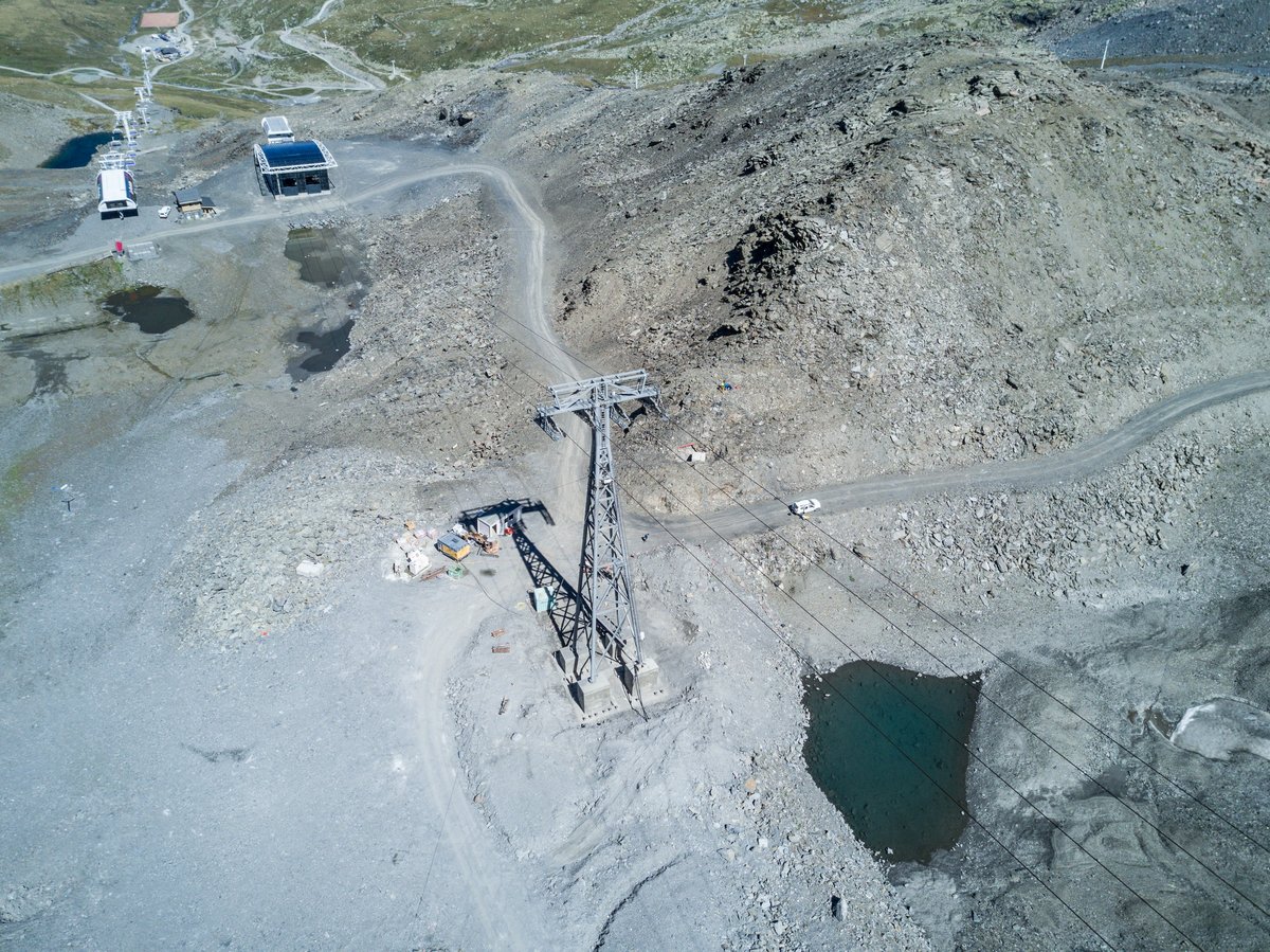 Ropeway construction on permafrost terrain, Vanoise massif. Micropile foundations and infrastructure adaptation.