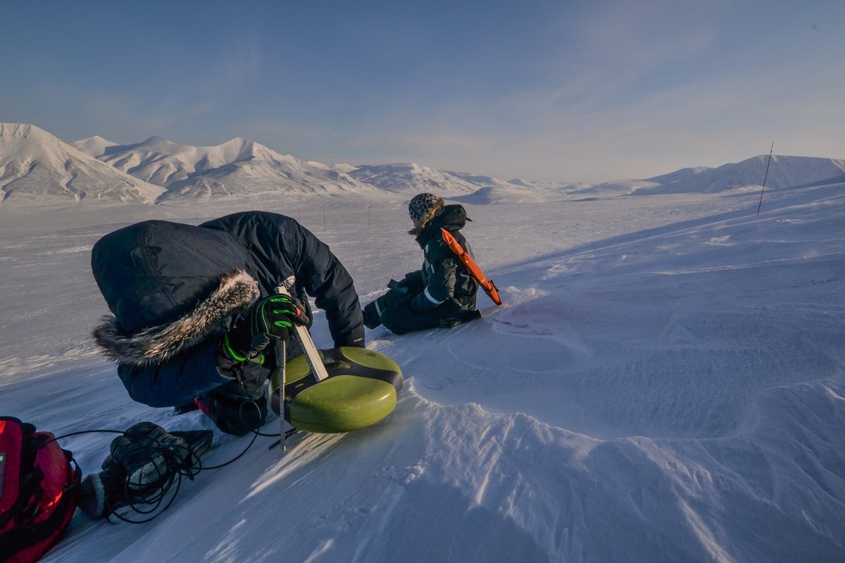 Manual snow depth validation by probing. Point measurements at pre-defined locations were used to assess the accuracy of the UAV-derived depth maps.